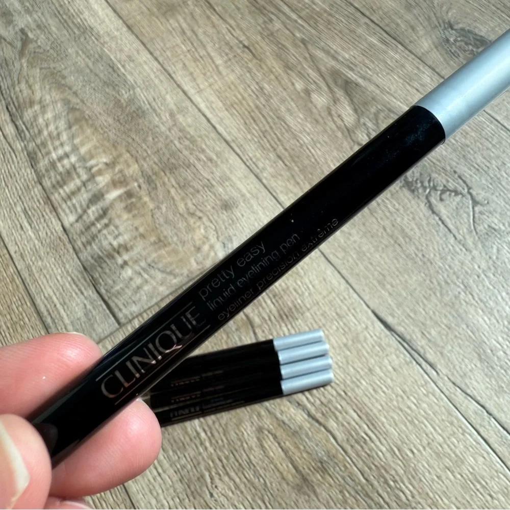Clinique Pretty Easy eyelining pen eyeliner 01 black LOT 5 bundle New Unused